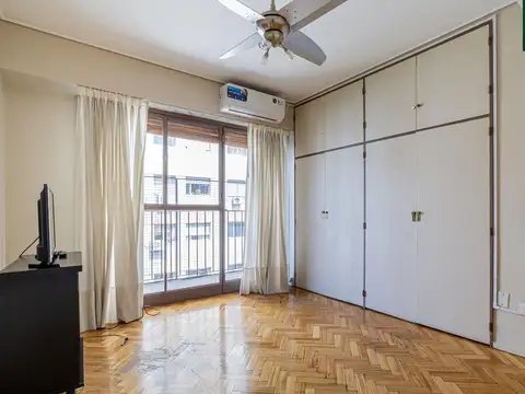 3 AMBIENTES EN VENTA,BALCON,PISO ALTO, SEGURIDAD,IMPECABLE 