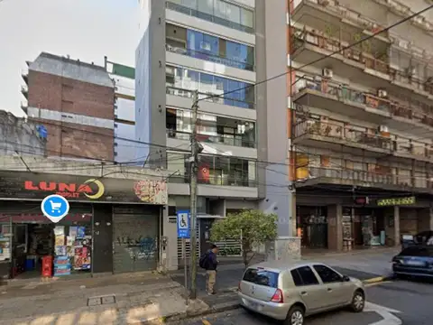 Corrientes al 1400