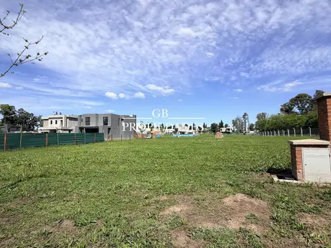 Terreno en Venta en Pilar Del Este - Santa Sofia, USD 33.000