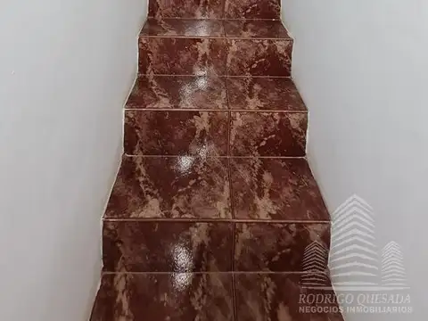 Depto Tipo Casa 3 ambientes con 2 baños