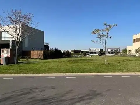 Puertos Del Lago