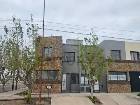 60 Granaderos , Piso 0