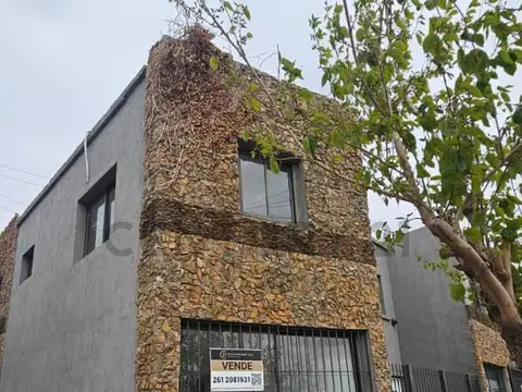 Depto Tipo Casa en Venta en Maipu, USD 82.000