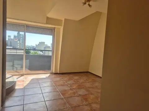 Departamento en Alquiler en Lanús Este, $ 500.000