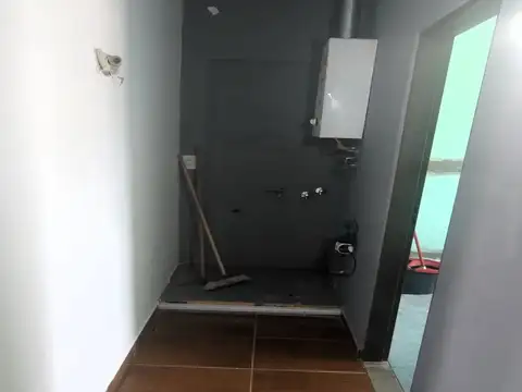 Depto Tipo Casa 4 ambientes con 1 baño