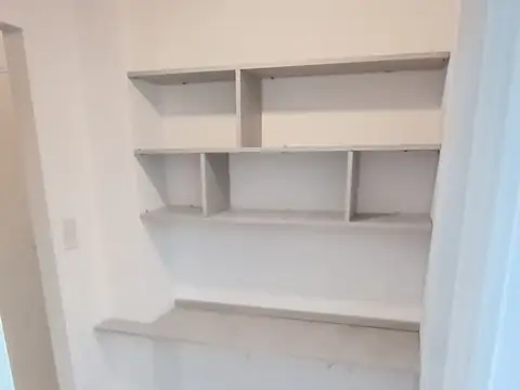 2 Ambientes con Balcon contra frente zona Jardin botanico Guemes al 4200