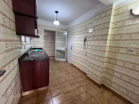 Departamento 4 ambientes con 2 baños