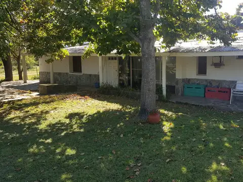 5,5 has Chacra en Venta en Chascomus - Ideal Cria de Caballos -  Importantes Mejoras