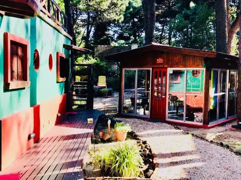 Casa 9 ambientes con 8 baños