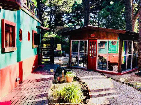 Casa 9 ambientes con 8 baños