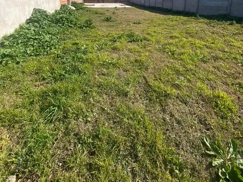 Terreno en Venta en Barrio Felix U.Camet, USD 35.000