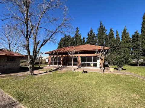 Casa en Venta en Campana, USD 280.000