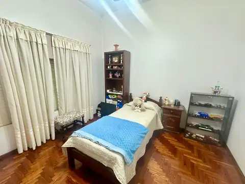 Depto Tipo Casa en Venta con 1 cocheras
