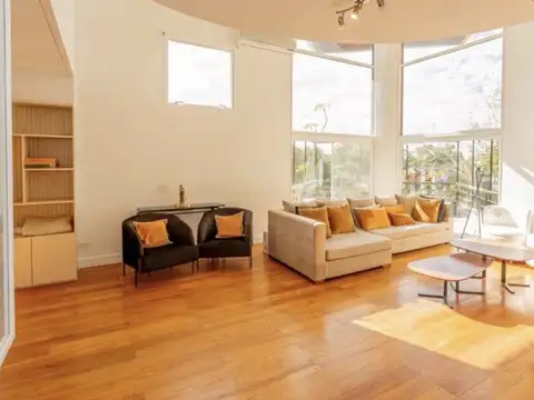 VENTA  Piso Duplex Con Balcón Terraza y Vista Panorámica en Belgrano, Caba.