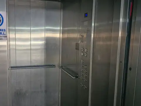 Vta cochera fija cubierta, 1°SS coch 33, Caballito
