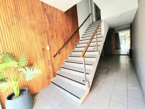 Oficina 12 ambientes con 12 baños