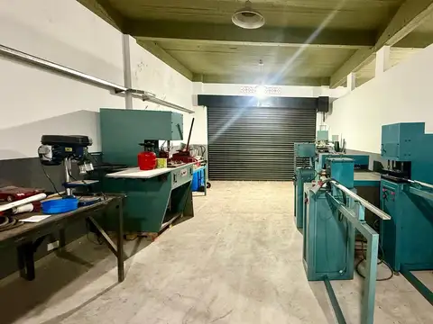 Galpon en Venta 10  mts Frente