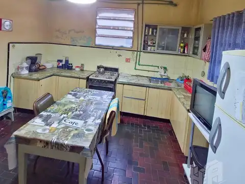 CASA 3 AMBIENTES - FONDO LIBRE - Villa Bosch