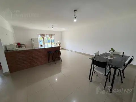 Quinta en Venta con 2 cocheras