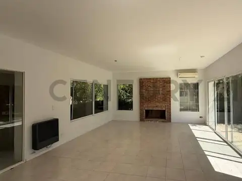 Casa en Venta en Haras Del Sur, USD 220.000