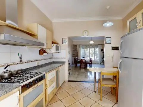 Casa en Venta con 1 cochera