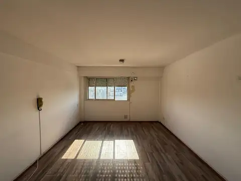 Alquiler departamento 2 ambientes en Morón centro Apto Profesional