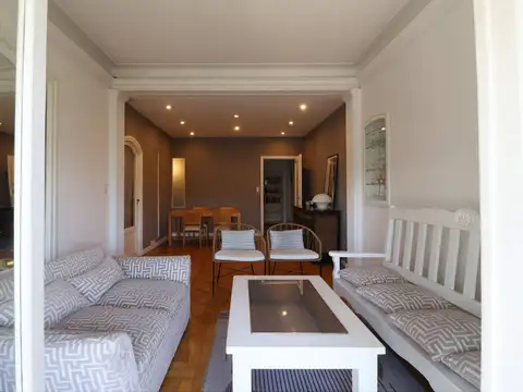 Departamento 4 ambientes con 2 baños