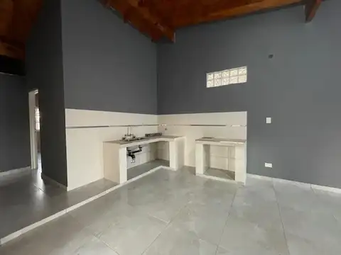 Casa 3 ambientes con 1 baño