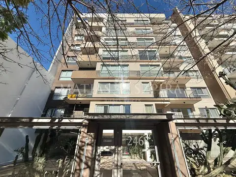 Venta departamento 3 AMBIENTES con cochera en Castelar Norte