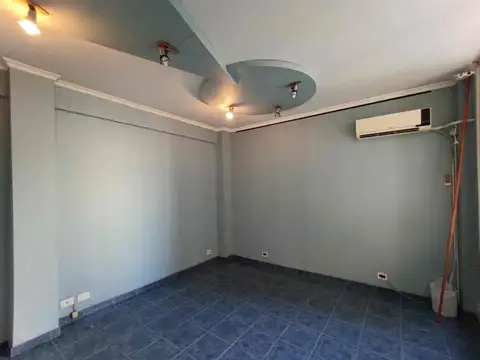 Oficina luminosa en venta Gran oportunidad!