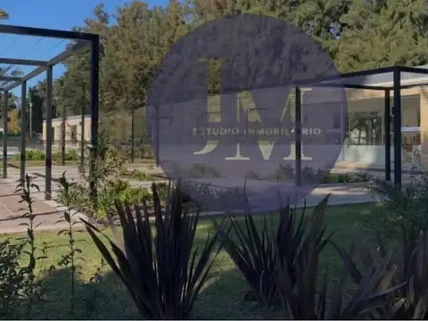 Casa 5 ambientes con 4 baños