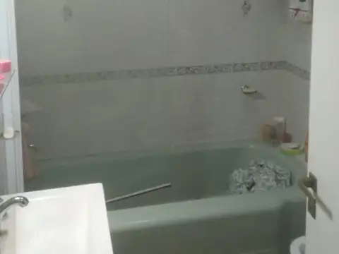 Departamento 3 Ambientes al Frente Centro Lanus Oeste