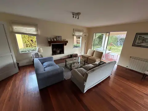 Casa en Venta en Chacras de Coria, USD 315.000
