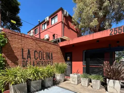 TRIPLEX EN COLINA DE LA HORQUETA