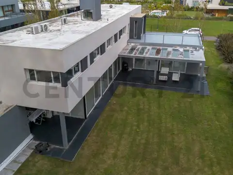 Casa en Venta de 5 dormitorios