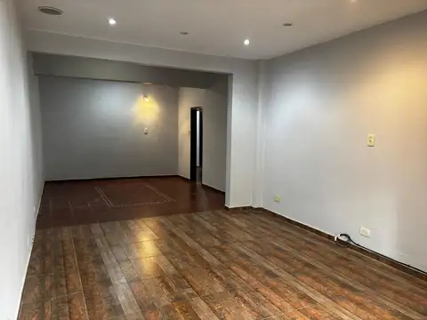 Depto Tipo Casa en Alquiler 40 años