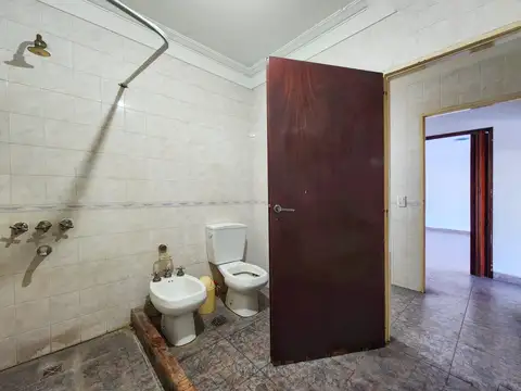 Local en Venta 50 años