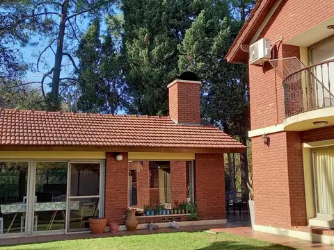 Casa en Venta en Club Privado Loma Verde, USD 240.000