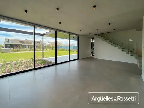 Casa en Venta en Vida, USD 650.000