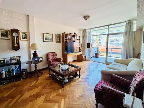 DEPARTAMENTO EN VENTA DE 4 AMBIENTES EN BELGRANO CON DEPENDENCIA Y COCHERA