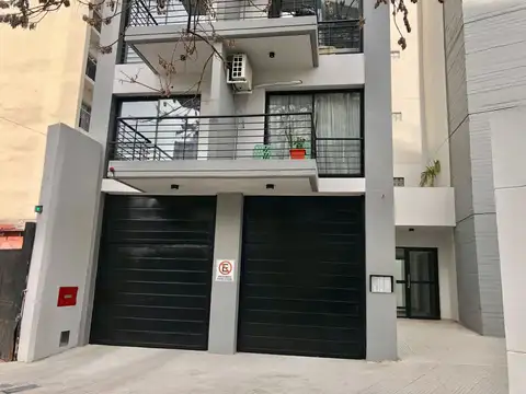 VENTA COCHERA CUBIERTA EN PB A ESTRENAR