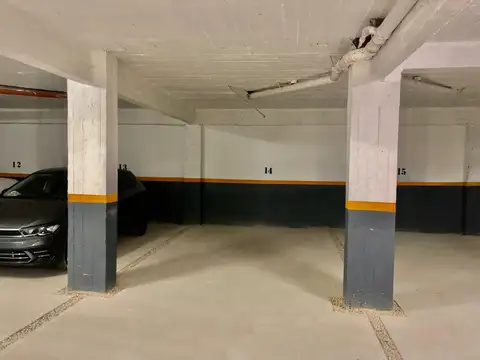 VENTA COCHERA CUBIERTA EN PB A ESTRENAR