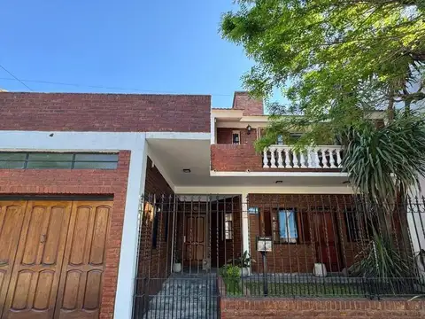 Venta casa en Bella Vista