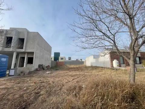 Venta Lote Valle Cercano Los Juegos 250 m2