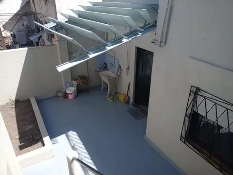 Casa 3 Ambientes En Alquiler, La Tablada
