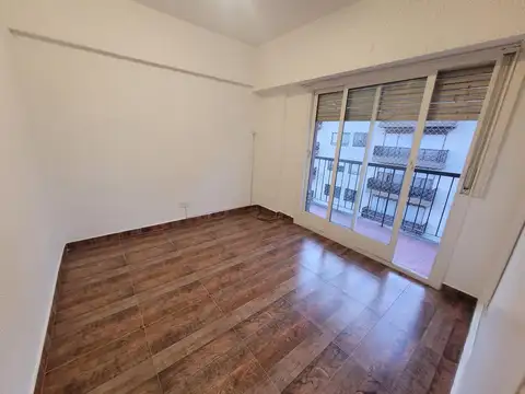 Witcomb 2680 , Piso 7
