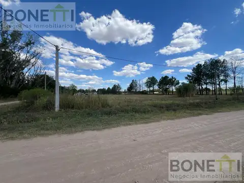 Terreno en venta en Mercedes rodeado de verde 2000 m2