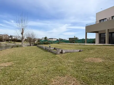 Casa en Venta en El Cantón, USD 360.000
