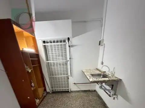 Local en Alquiler en Lanus Oeste, $ 500.000