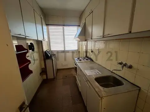 Departamento en Venta en Vicente Lopez Vias / Maipu, USD 94.900